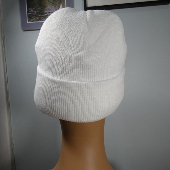 White knit beanie cap with Santa Cruz logo - Picture 5 of 8